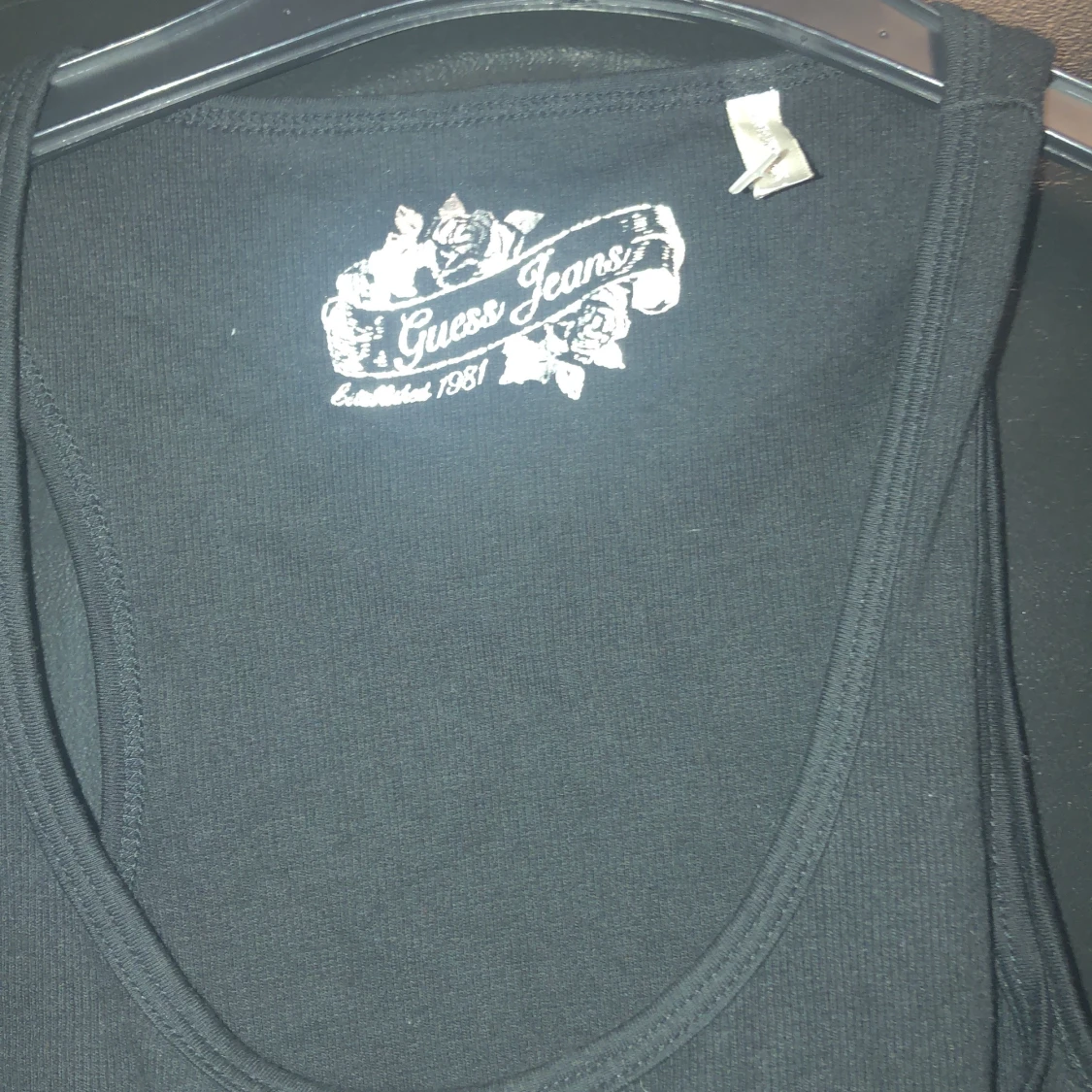 Svart linnetopp från Guess Jeans - 90