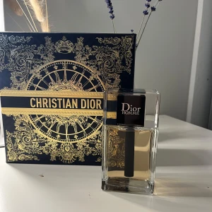 Dior homme 100ml - Dior homme 100ml. En väldigt fräsch doft. Skriv vid funderingar!