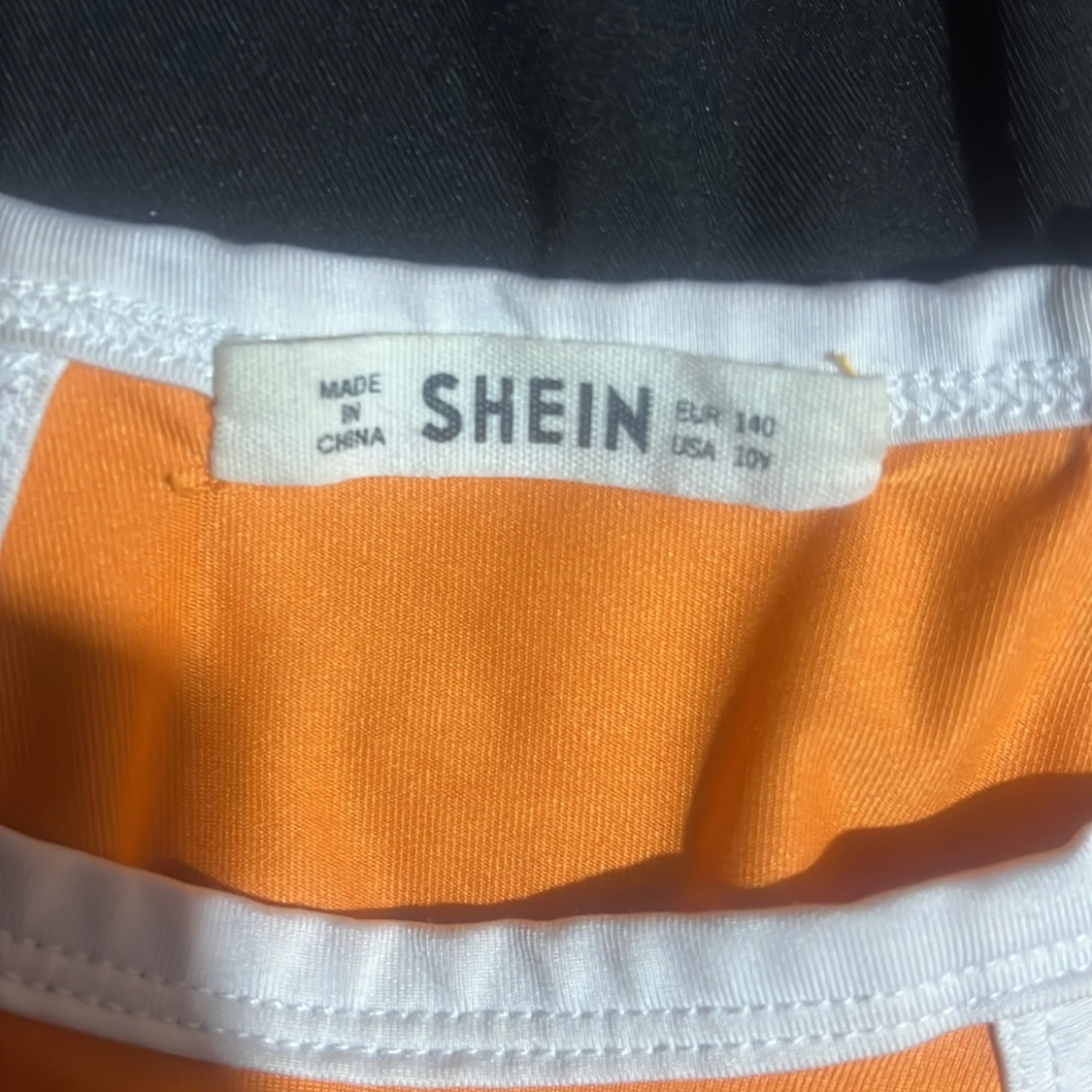Orange och svart träningsset från Shein - 91