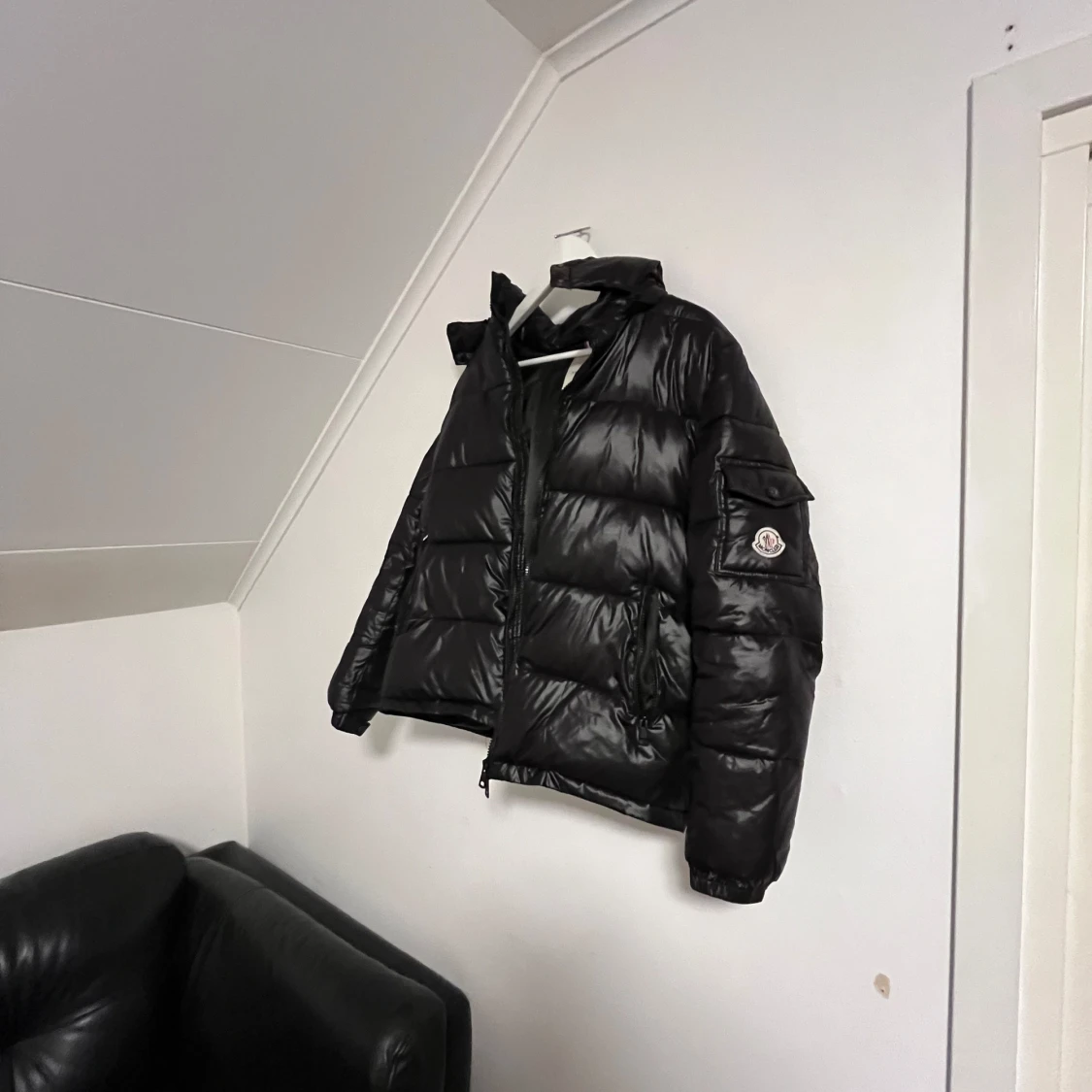 Svart dunjacka från Moncler - 90