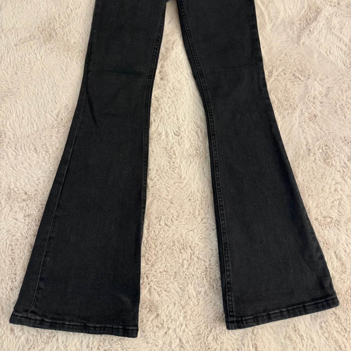 Svarta low boot jeans 