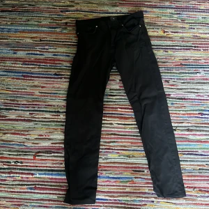 HM byxor - Säljer dessa HM byxor i perfekt skick. Nypris 699kr! Hör av er vid frågor.