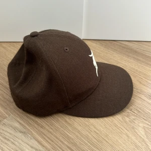59fifty Fear of god/essentials keps - Bra skick, storlek 7 1/8