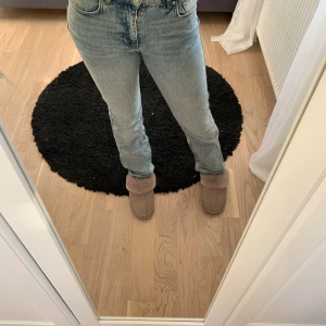 Jeans - Jeans från Gina som inte kommer till användning, inga defekter 