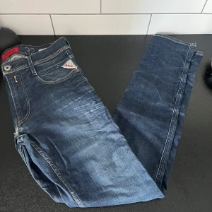 Replay anbass  - Tjena! Säljer nu dessa replay anbass i storleken 32. Hör av dig vid frågor eller funderingar 