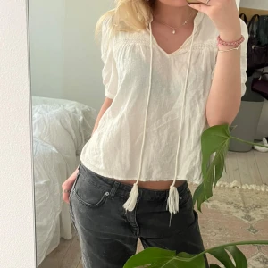 Vit topp - Jättesöt topp som tyvärr inte kommer till användning!