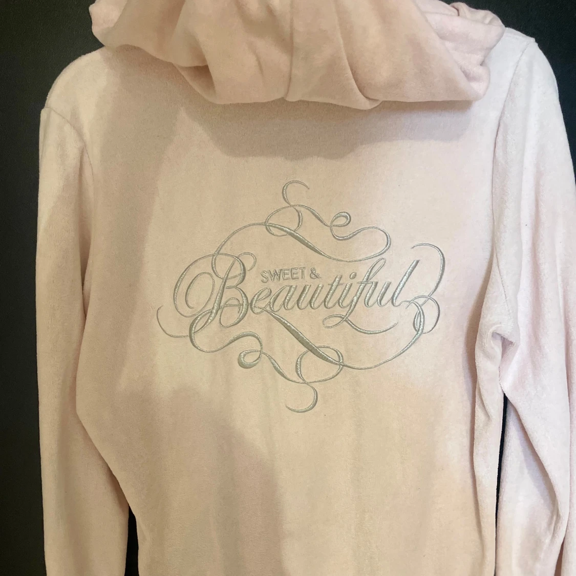 Ljusrosa hoodie från Juicy Couture - 93