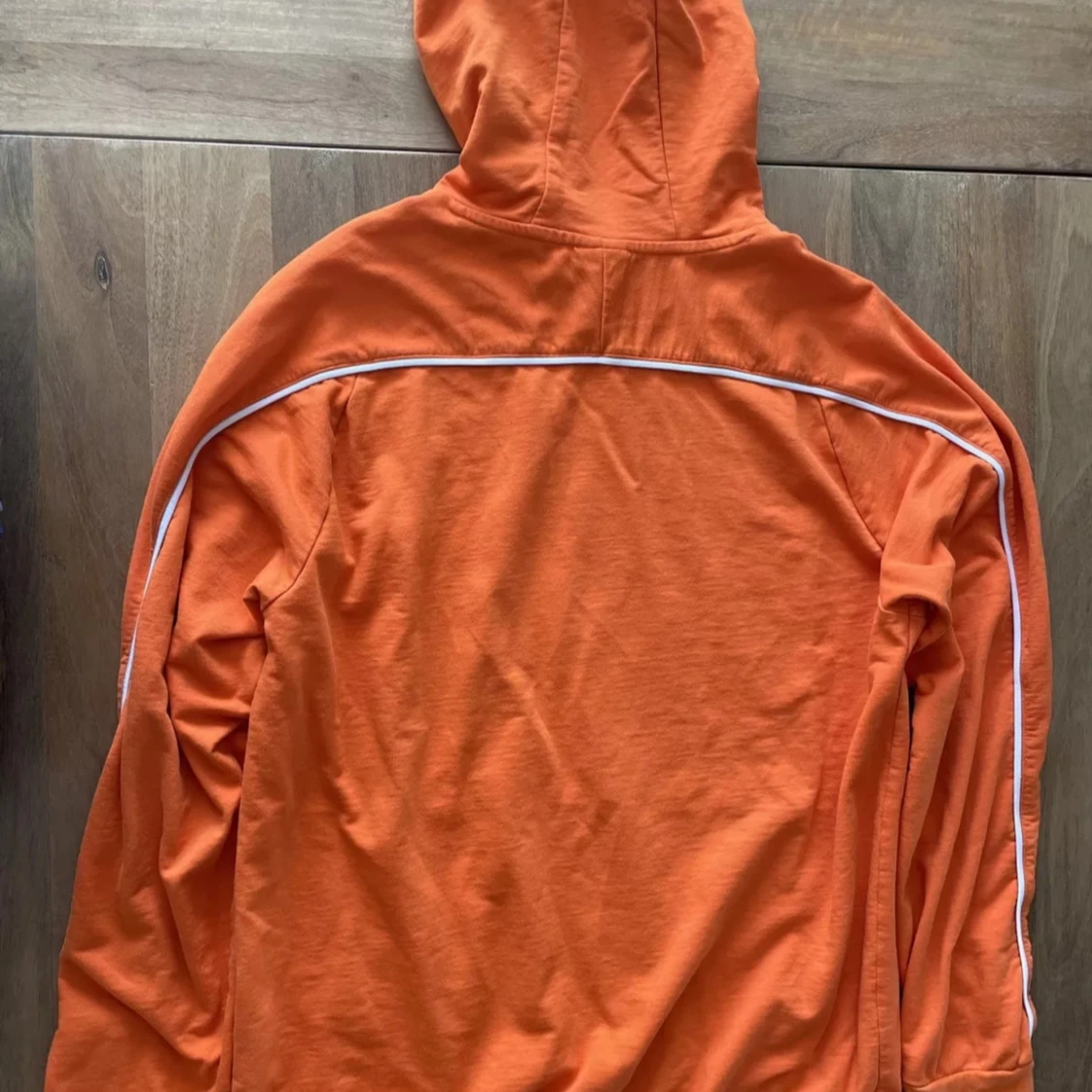 Snygg träningshoodie från Gymshark - 90