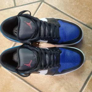 Nike Jordans low aqua - Storlek 42 Mycket bra skick, använda sparsamt denna sommar 