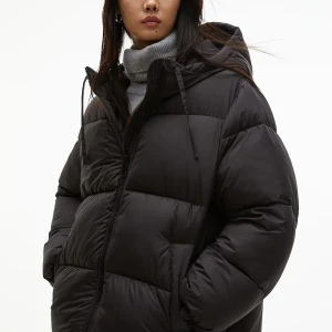 Vinterjacka HM - Superfin vinterjacka från HM i fint skick. Passar storlek S-M. Nypris 549kr❤️