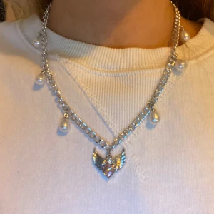 Silver halsband  - Har gjort det själv! Så fint silver halsband med pärlor och ett hjärta