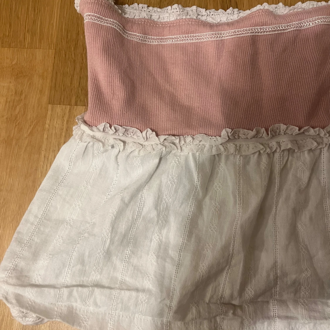 Trendig tubbtopp spets - 91