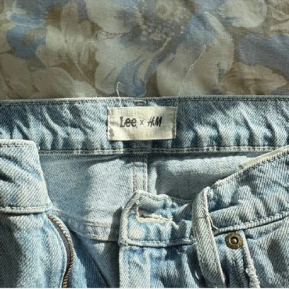 Ljusblå jeans från Lee x H&M - 91