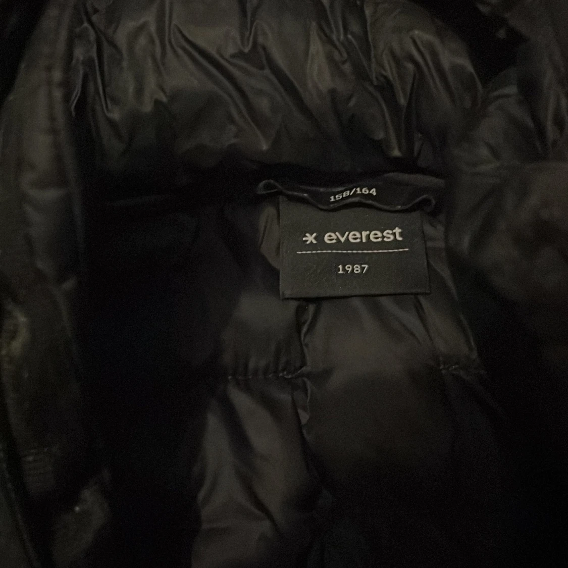 Svart  jacka från Everest - 90