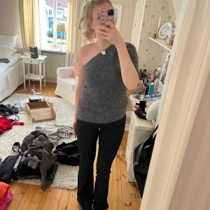 Svarta bootcut byxor - W: 28 L: 33