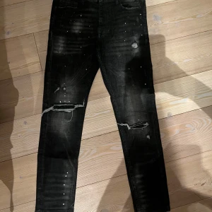 Supply and demand jeans  - Köpte för 700kr säljer för kommer inte till användning nästan aldrig använda storlek är W29 L32