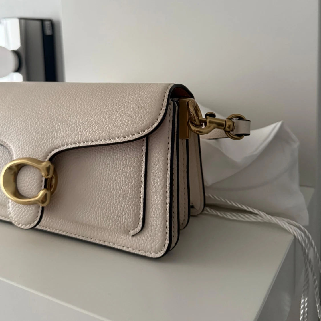 Beige axelväska från Coach - 91