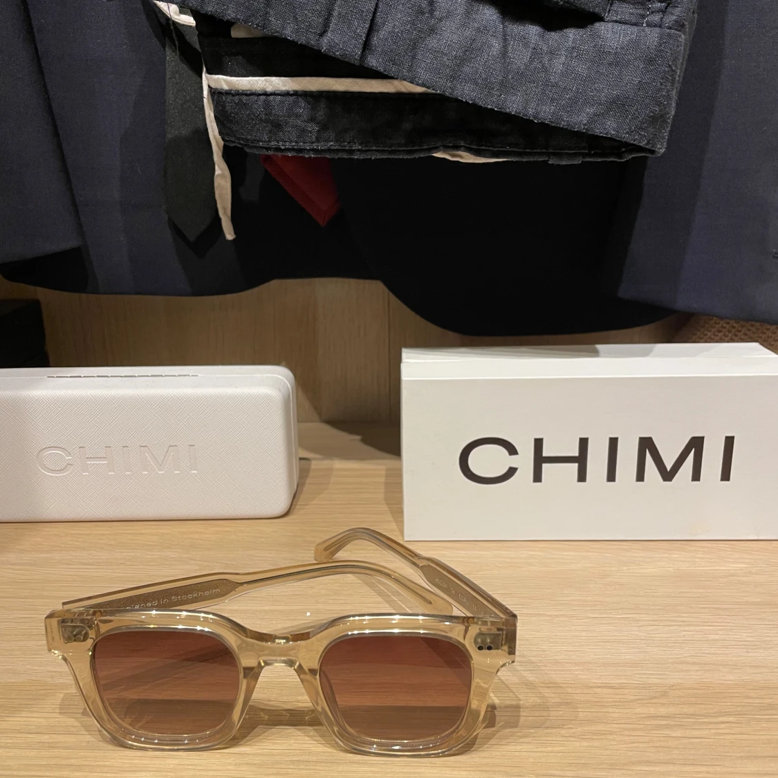 Transparenta solglasögon från Chimi