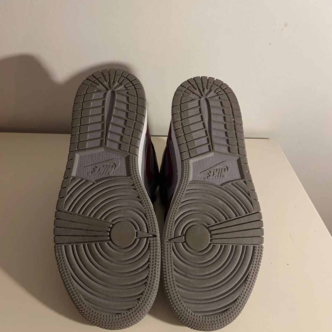  Nya  Air Jordans 1 mid (GS) strl 36. Original  - 91