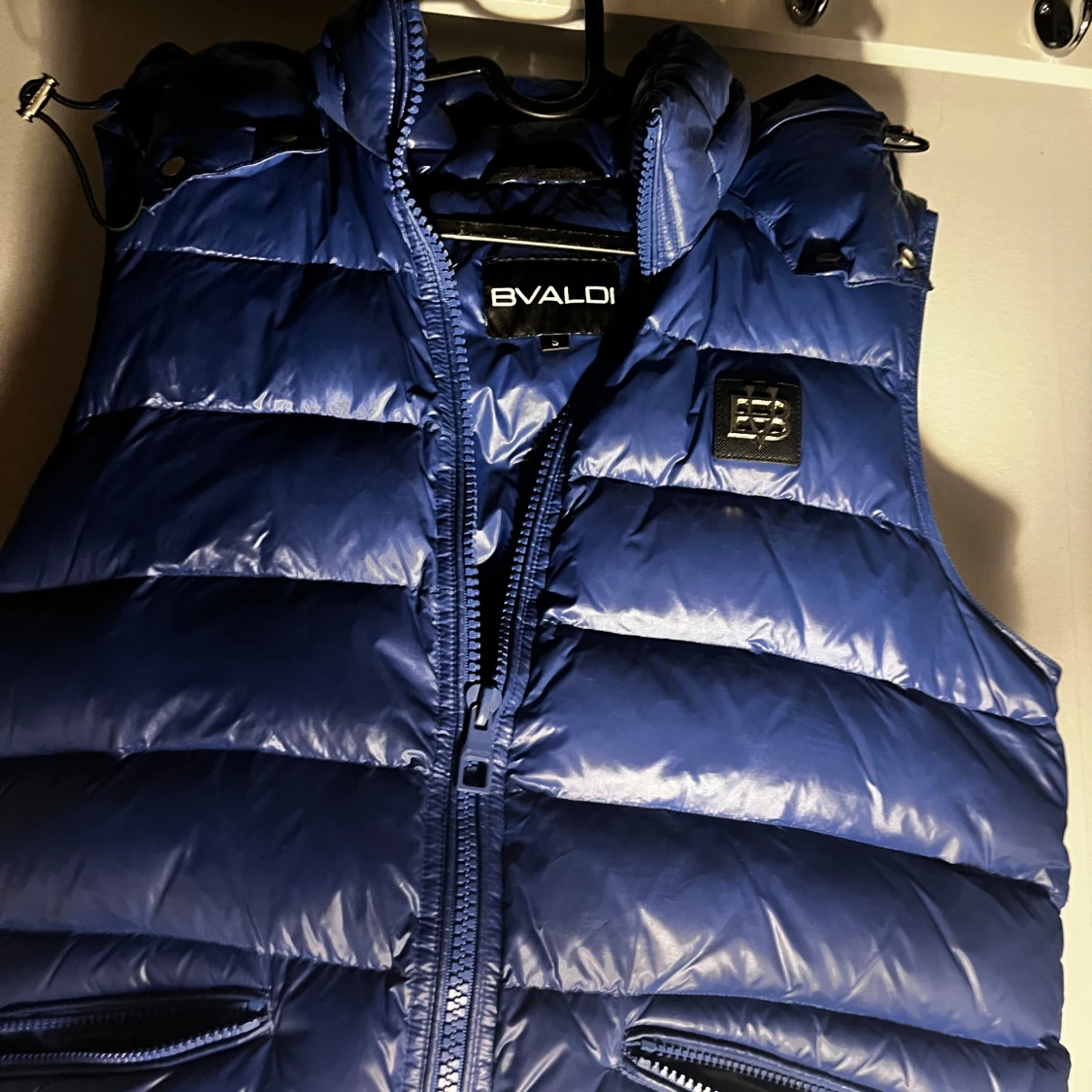 BVALDI VÄST - 90