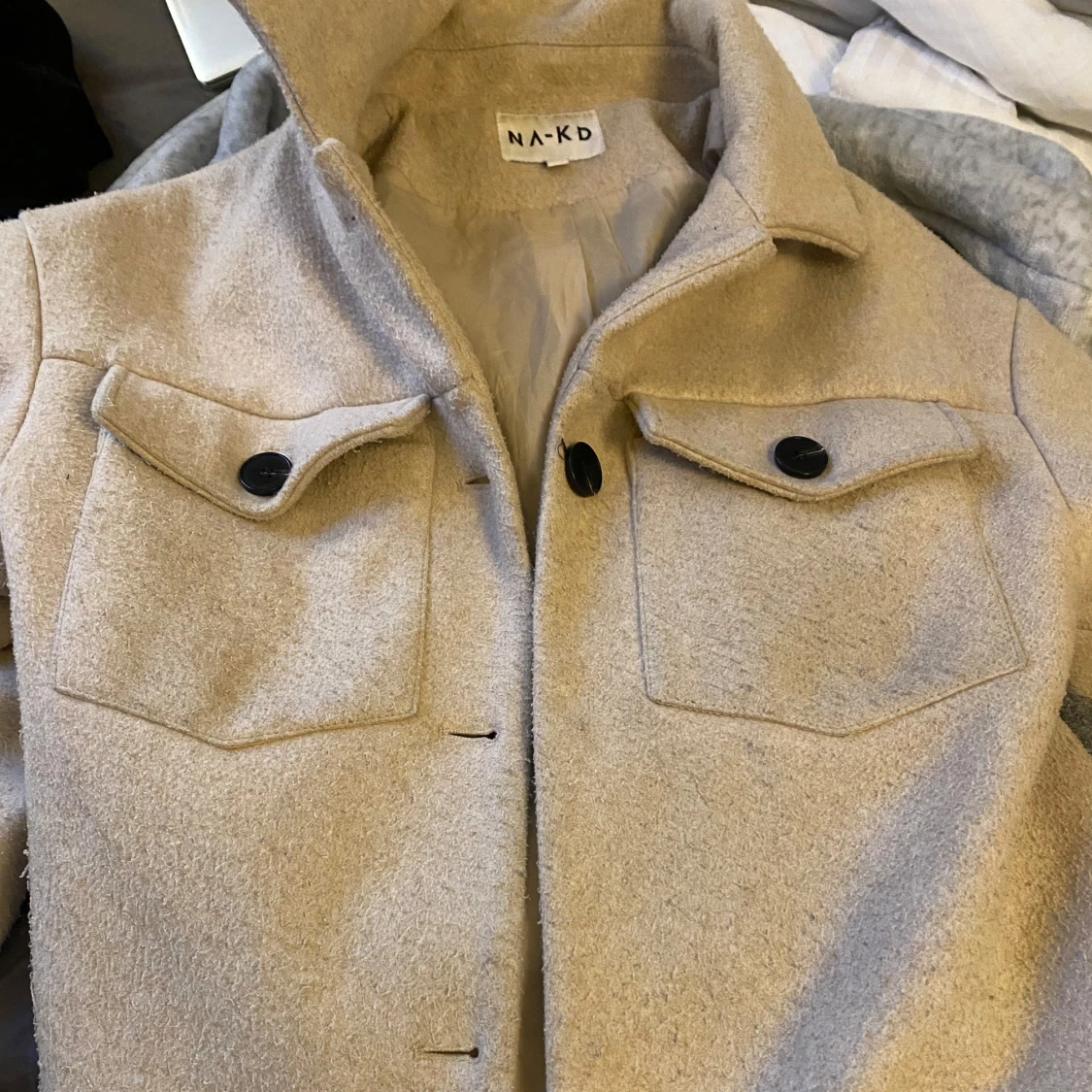 Beige jacka från NA-KD - 92