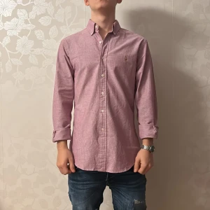 Ralph Lauren Skjorta  - Ralph lauren skjorta | Skick: 9/10 | Size - M |Fraktar via postnord eller instabox | Hör av dig vid minsta fråga eller fundering // Ricco Wardrobe