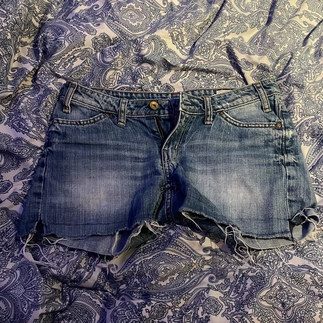 Blå jeansshorts från Crocker