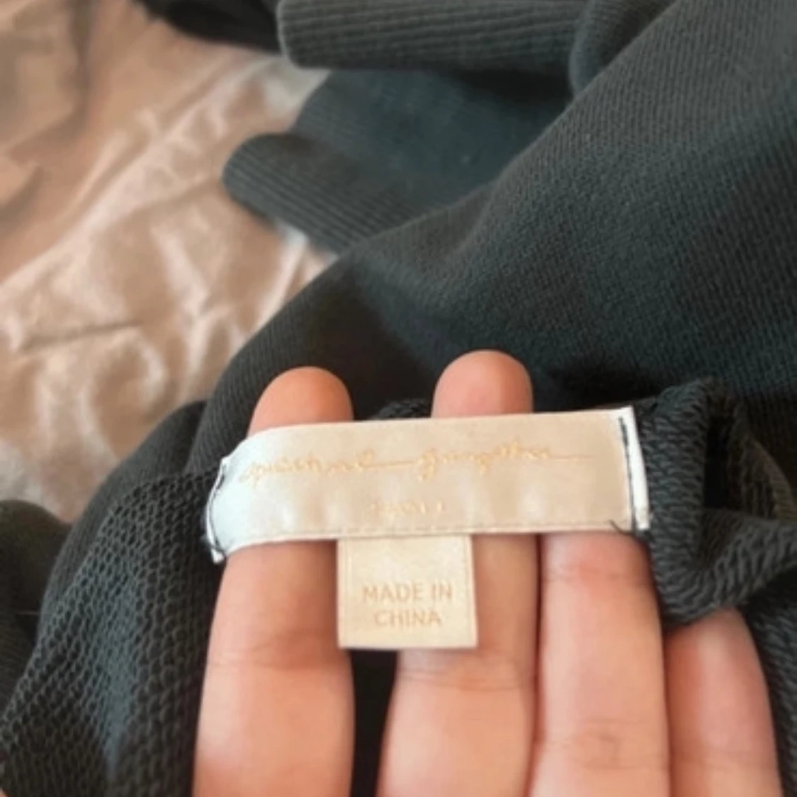 Mörkgrön hoodie  - 91