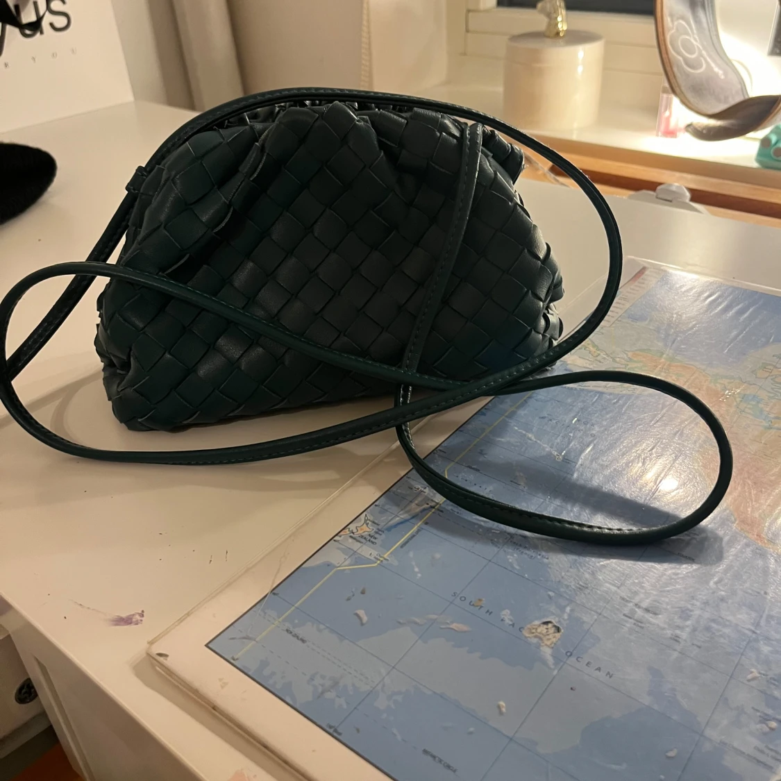 Blå flätad axelväska - 92