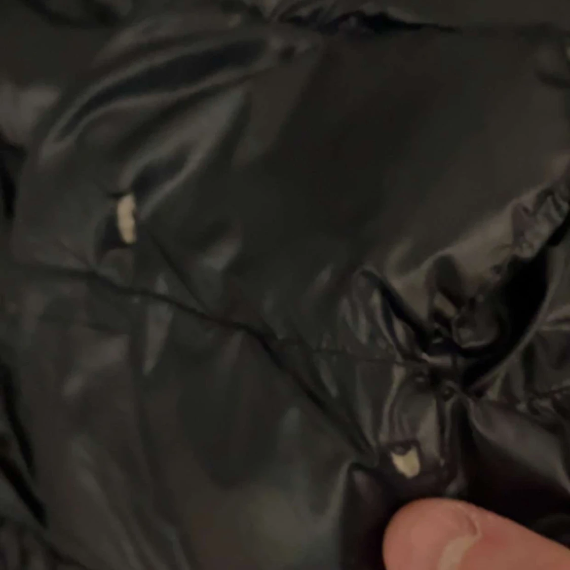 Svart dunjacka från Peak Performance - 92