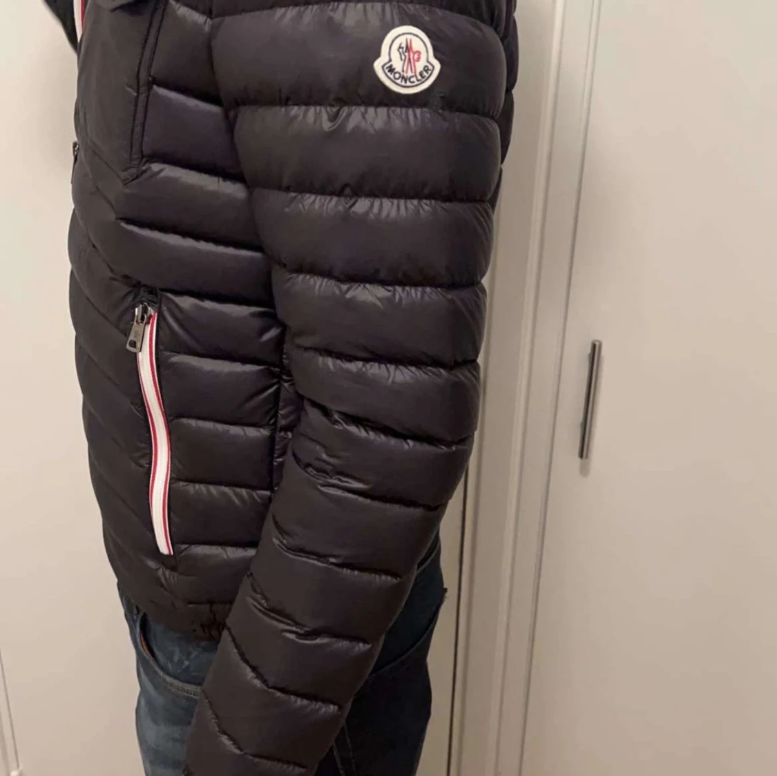 Svart pufferjacka från Moncler - 93