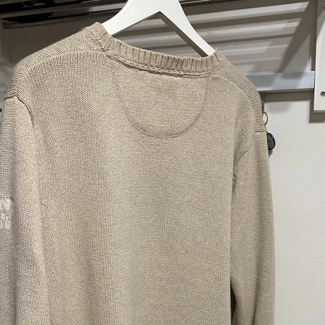 Beige stickad tröja från GANT - 91