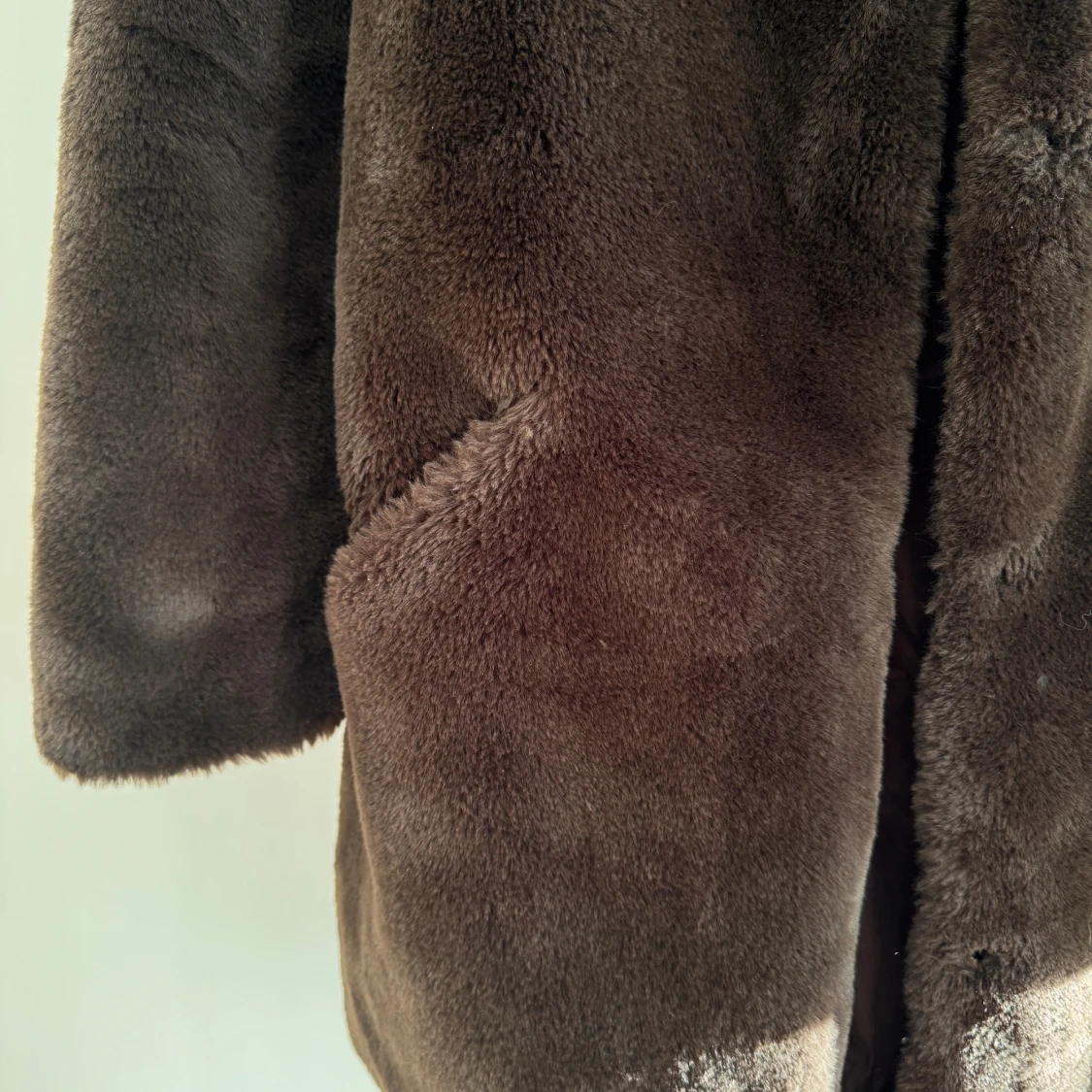 Brun pälsjacka från Vero Moda - 90