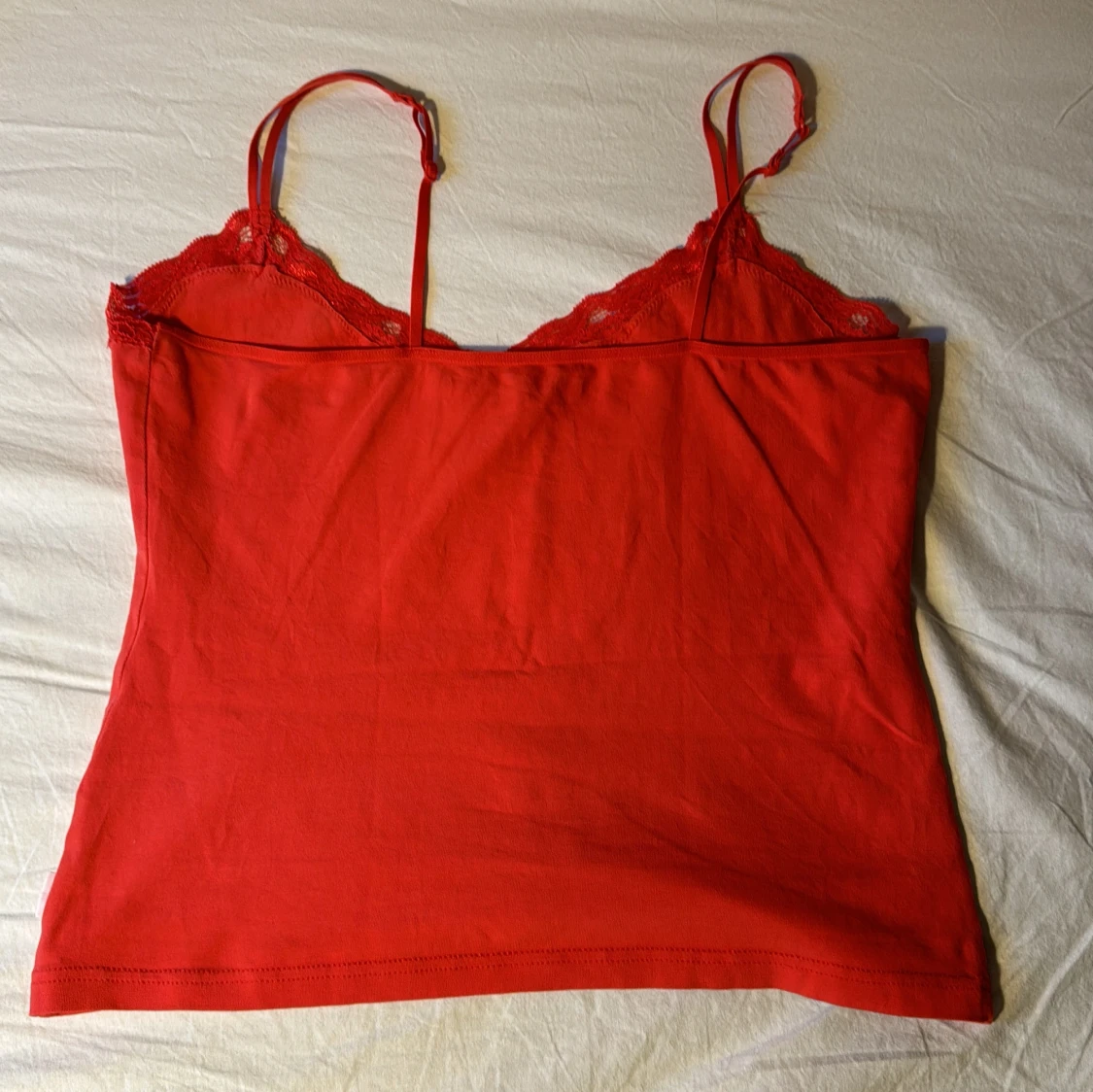 Rött spetslinne - 92