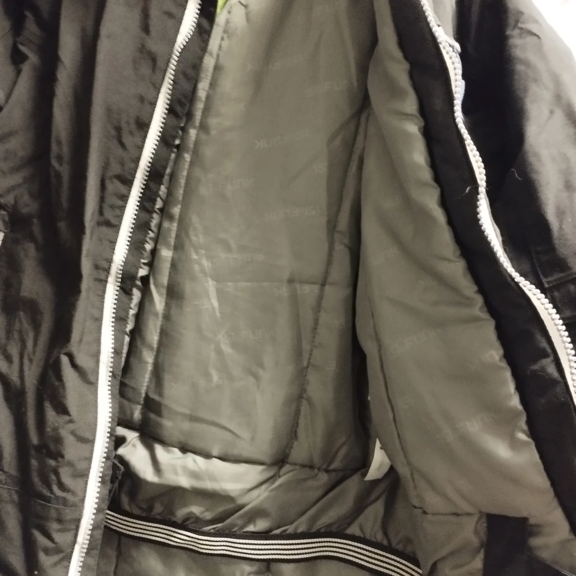 Svart jacka från Funk plus termobyxor  - 91