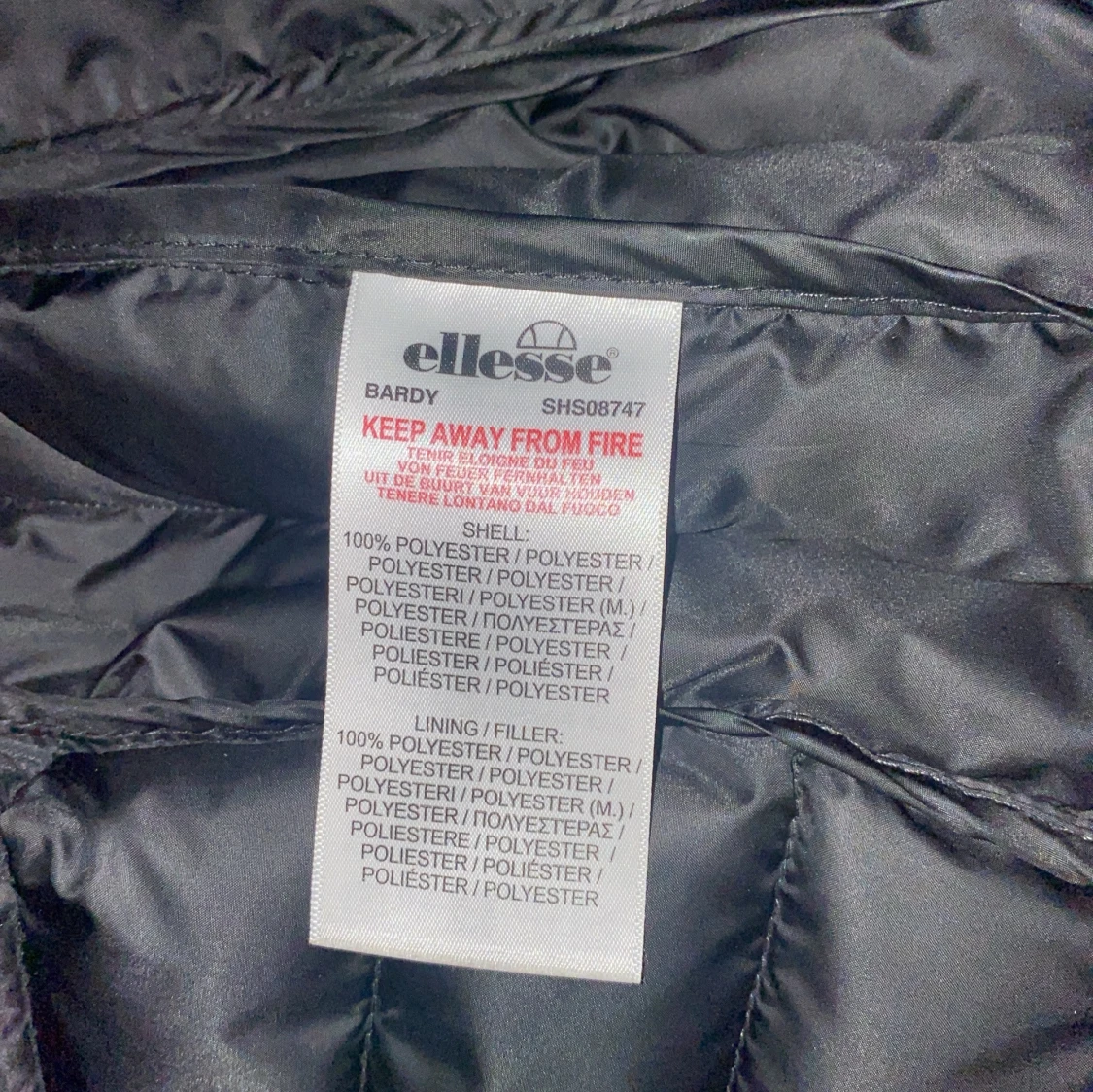 Svart dunväst från Ellesse - 3