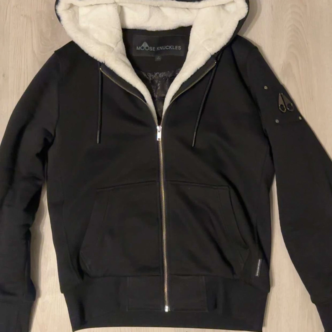 MOOSEKNUCKLES JACKA (BUNNY)❄️🏎️