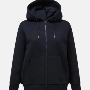 Peak Performance zip hoodie - Snygg och bekväm svart hoodie med dragkedja och justerbar huva. Perfekt för en avslappnad stil. Den har praktiska fickor framtill och ribbade muddar vid ärmslut och nederkant.