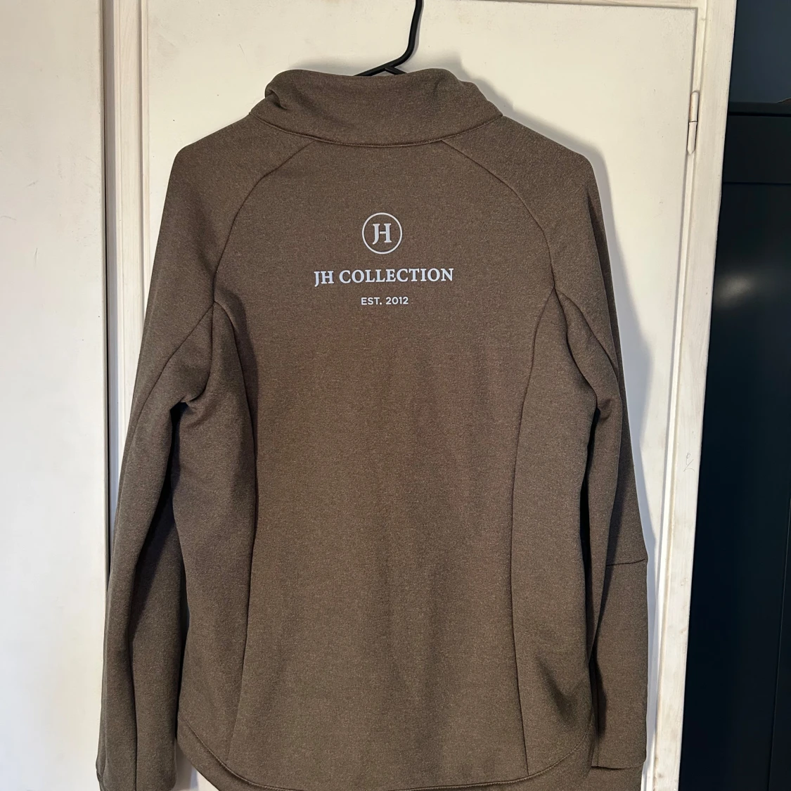 Beige och brun jacka från JH Collection - 1