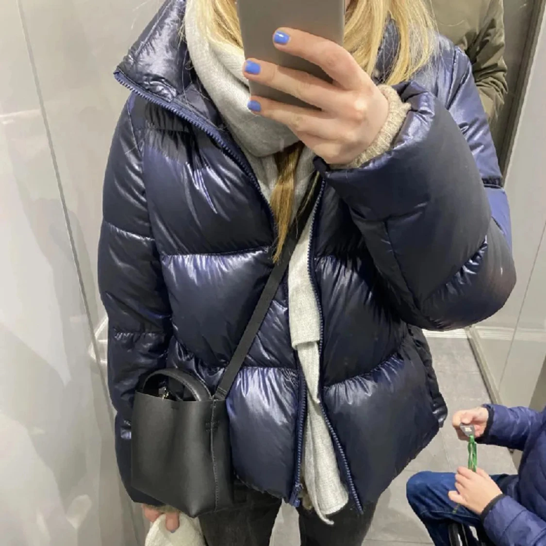 Mörkblå jacka Uniqlo