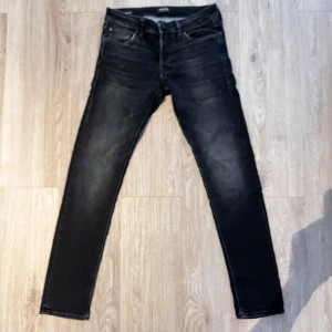 Jack and Jones Jeans - Jack and Jones Jeans | slim fit Glenn | 29/32 | inga defekter | kom privat för mer info!