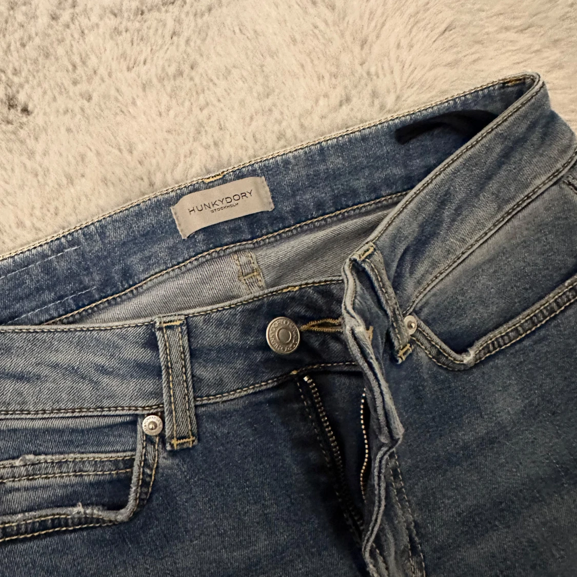 Blå jeans från Hunkydory - 90