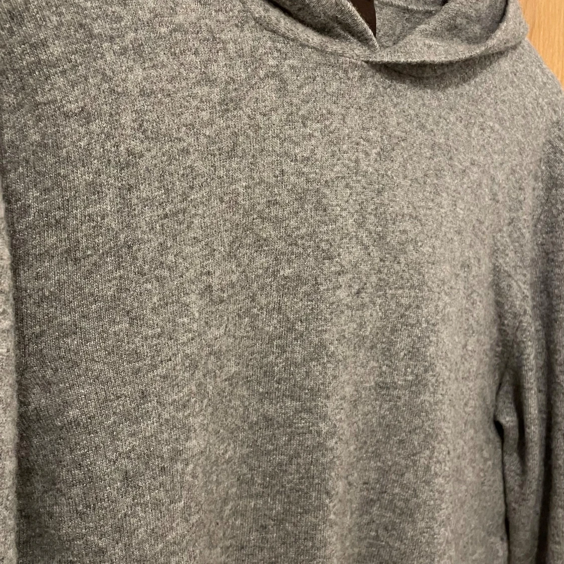 Grå hoodie från Oscar Jacobson - 92