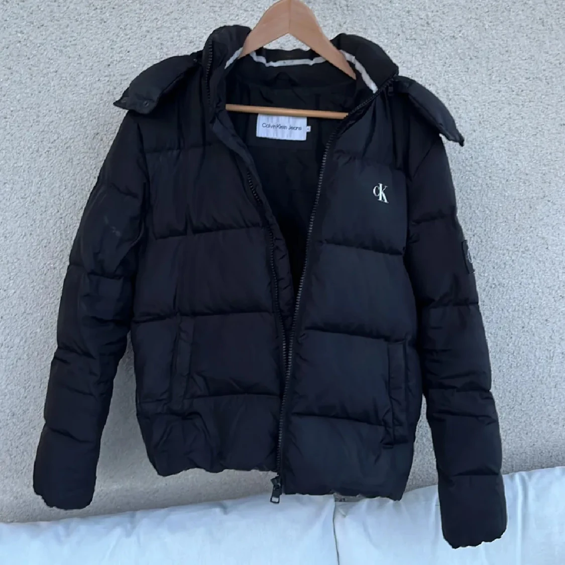 Svart pufferjacka Calvin Klein 