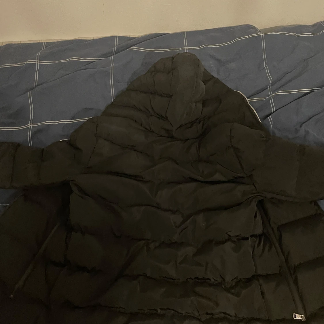 Svart moncler jacka  - 90