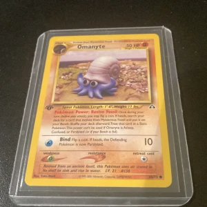 Omanyte 1st edition neo Discovery TCG Pokémon kort  - Skickas i sleeve och toploader 