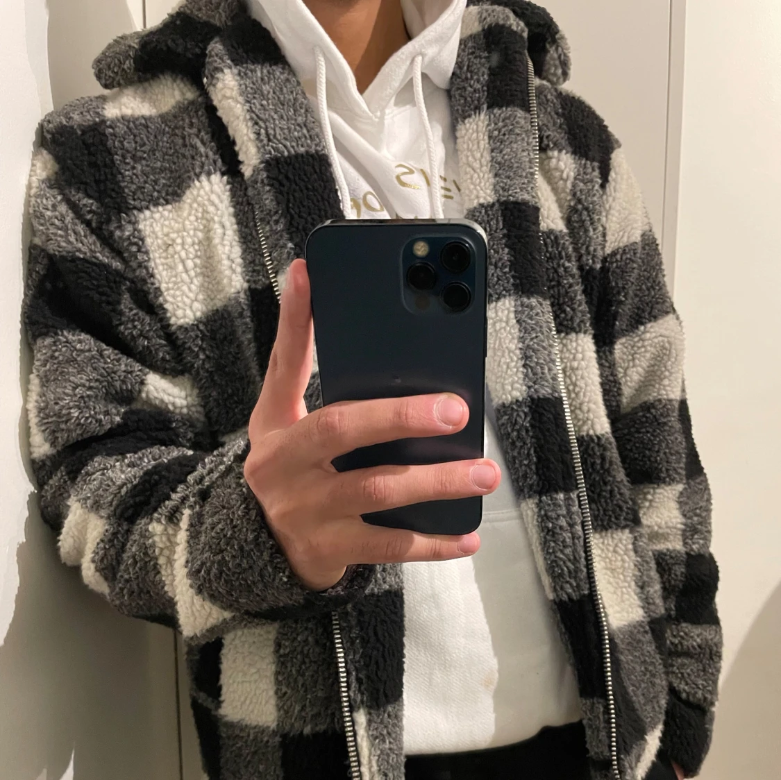 Mönstrad ”Vailent” Teddyjacka från Carlings