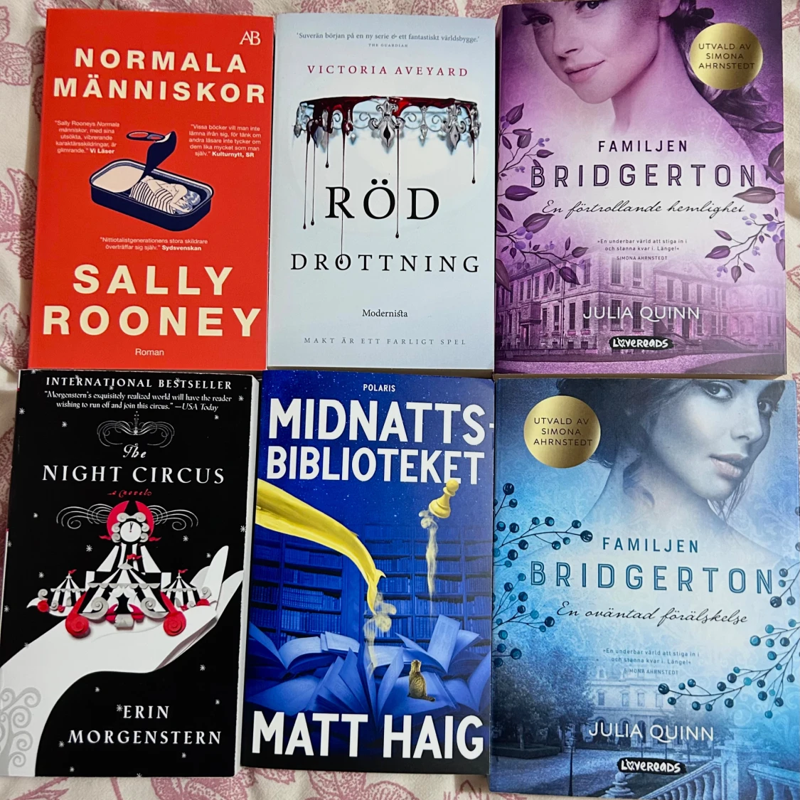 Böcker i nyskick 📚  - 90