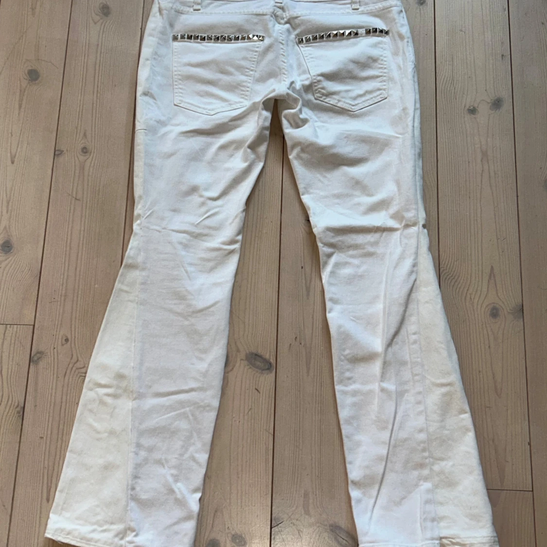 Vita lågmidjade bootcut jeans - 1