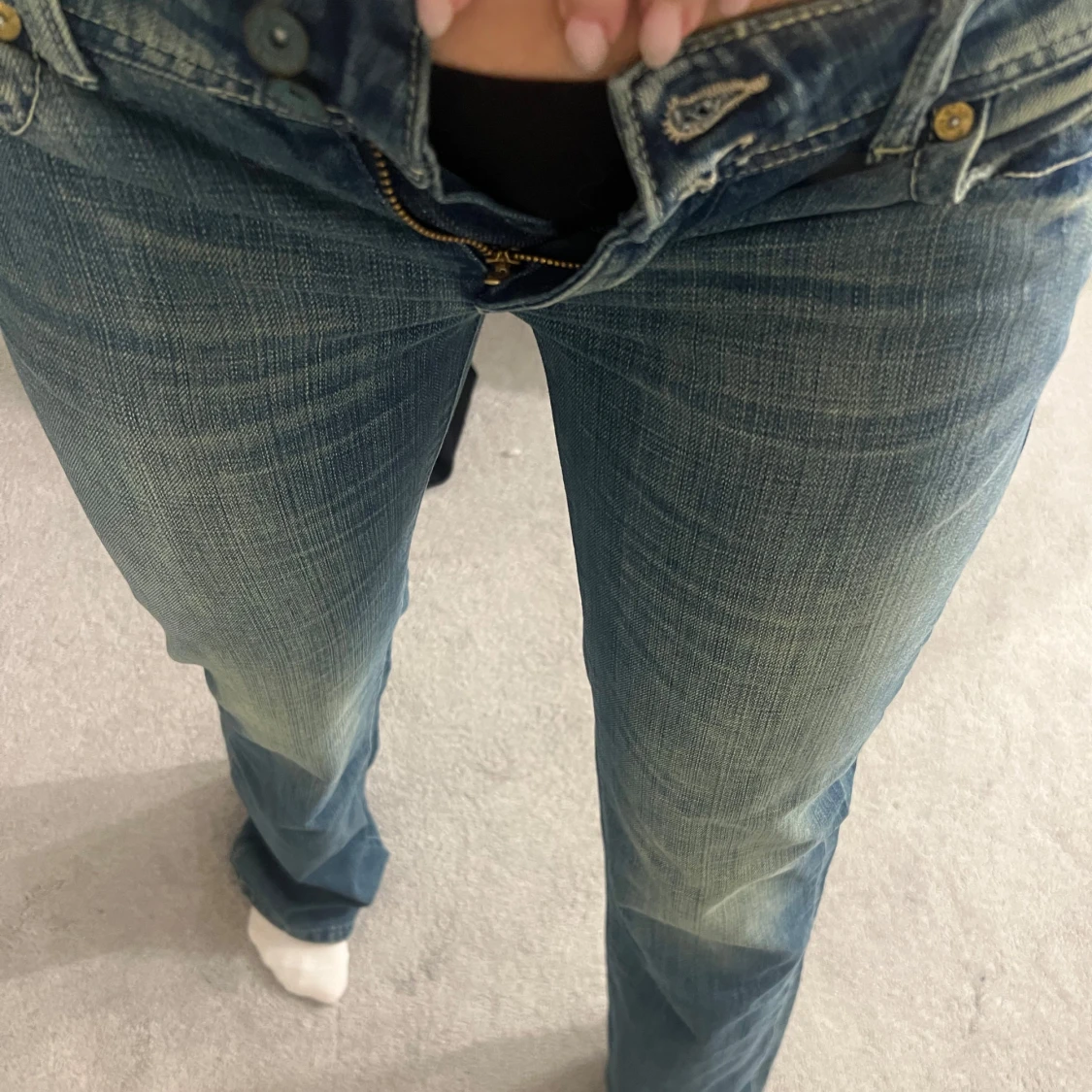 Blå lågmidjade jeans - 1